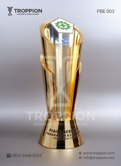 PBE 003 Piala Bergilir Logam Resin Penerapan K3 Terbaik Perum Jasa Tirta 1 Malang