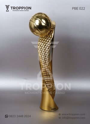 Piala Bergilir Sanford...