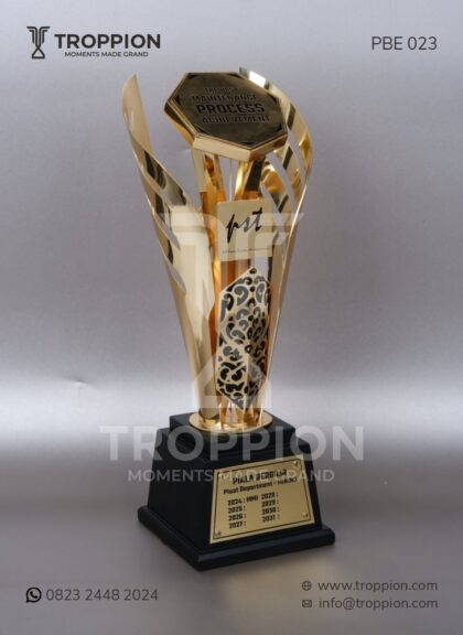 PBE023 Piala Bergilir Logam The Best Maintenance Proses Achievement PT PST Banjarmasin