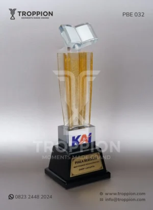 Piala Bergilir Penghargaan...